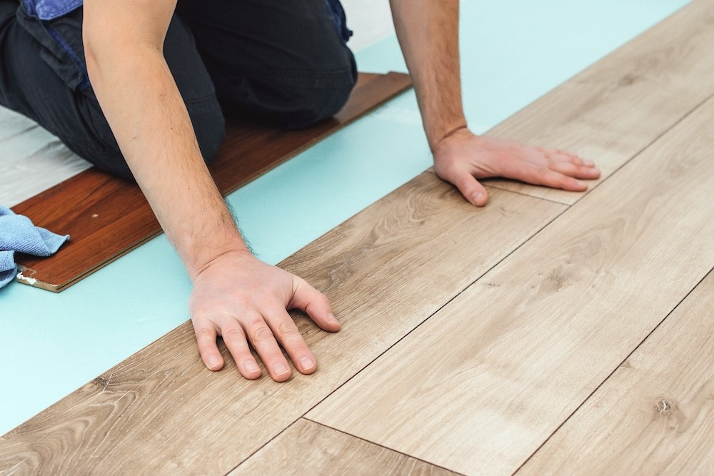 ¿Qué es mejor: Parquet o tarima?